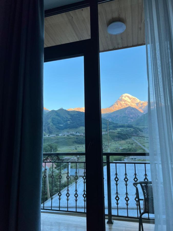 Highland Kazbegi Hotel Exterior photo